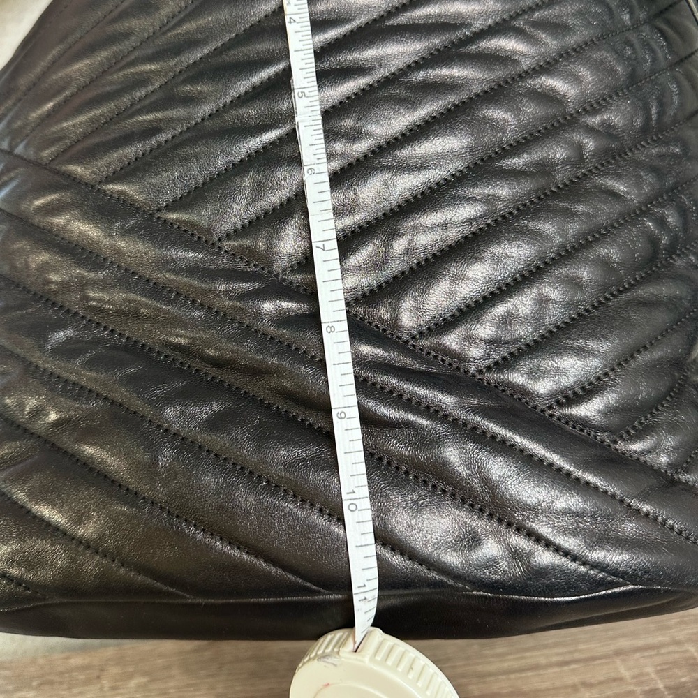 Tory Burch Kira backpack in quilted matelasse leather - Picture 5 of 17